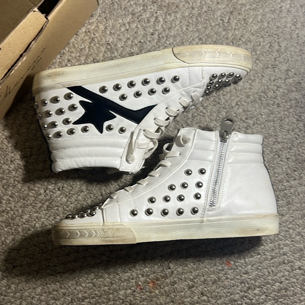 VINTAGE HAVANANS BLACK X WHITE STUDDED DISTRESSED HIGH TOP SIZE 10